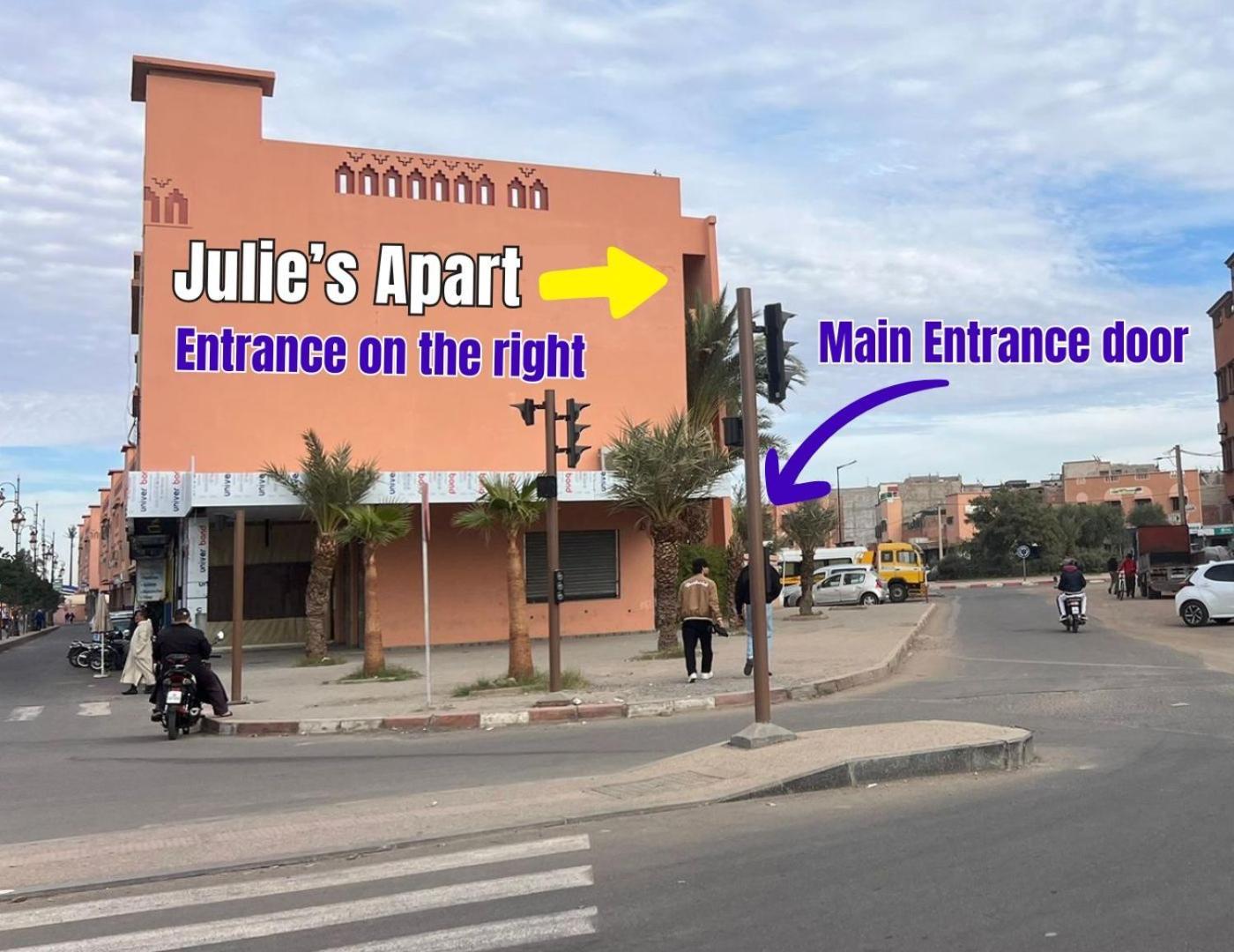 Julie's Airport * Marrakesch