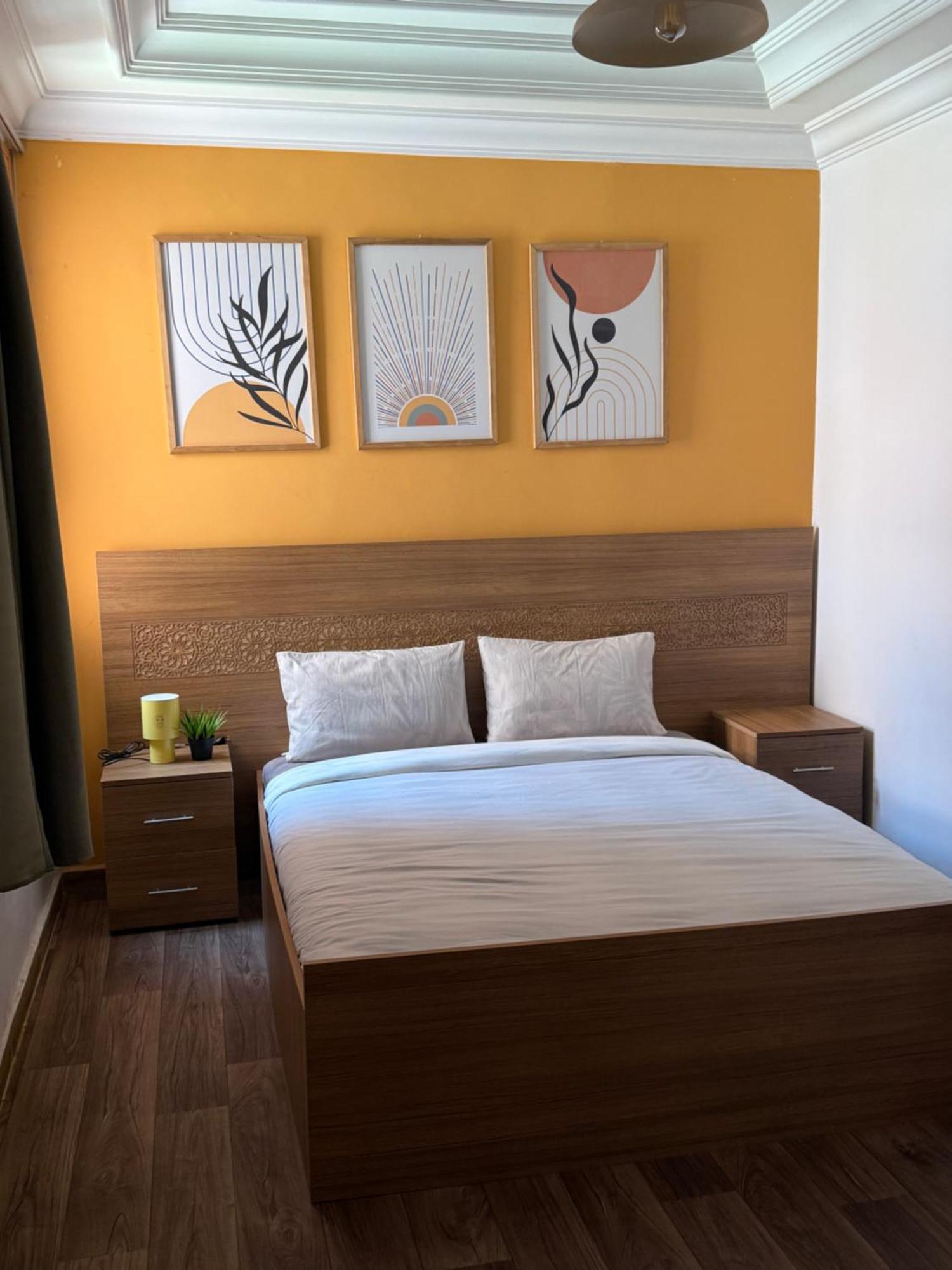 Julie's Airport Apartamento